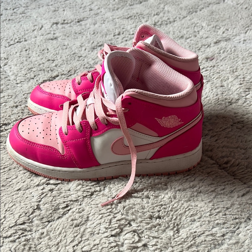 Jordan Kids Sneakers in Pink and White